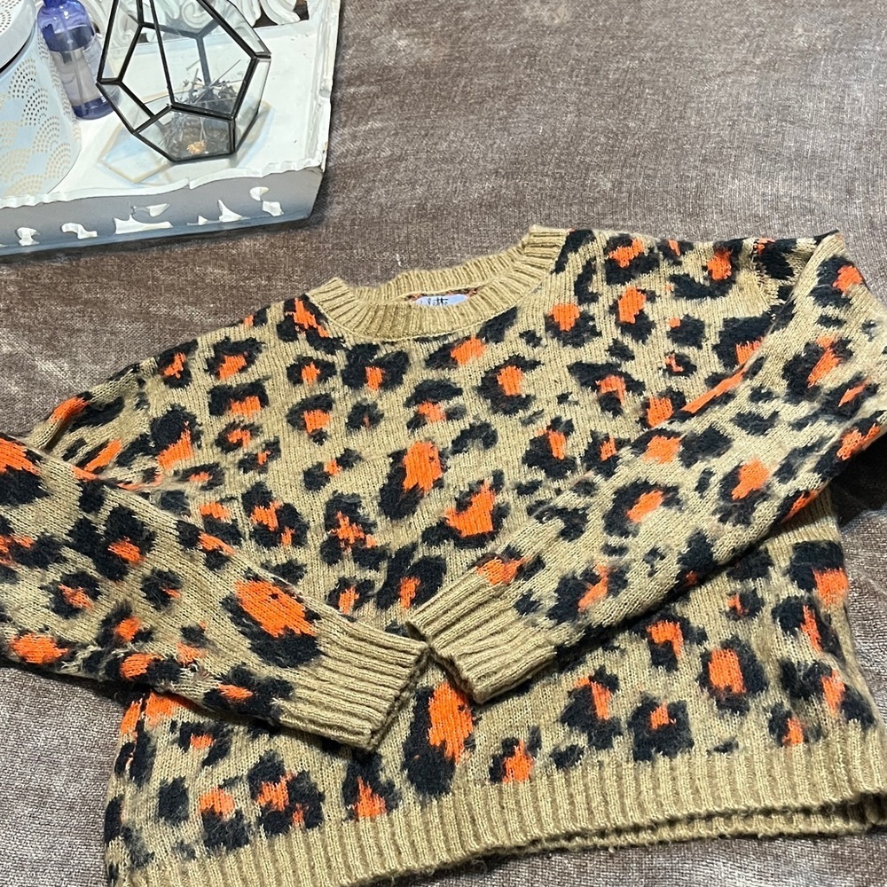 Vylette Leopard Print Sweater in Orange and Black- Size XS